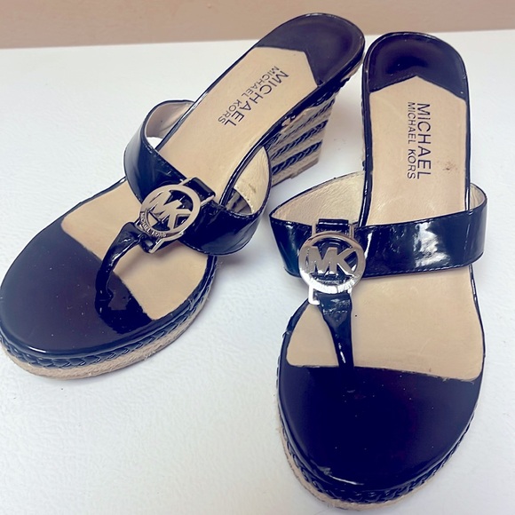 Michael Kors Sandals - Picture 1 of 5